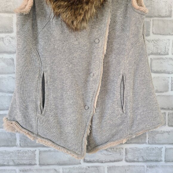 Dylan Clothing Faux Fur Collar Knit Vest Jacket Small Minky Soft Lining - Picture 8 of 10